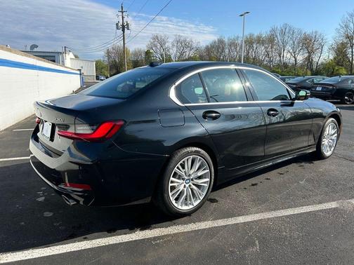 2024 BMW 330 i xDrive