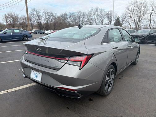 2021 Hyundai ELANTRA HEV Limited