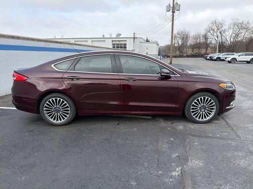 2017 Ford Fusion SE
