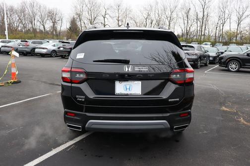 2025 Honda Pilot Touring