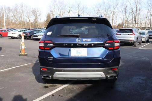 2025 Honda Pilot Touring