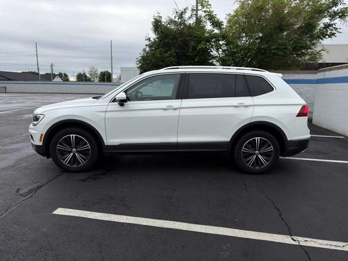 Pure White 2019 Volkswagen Tiguan 2.0T SEL