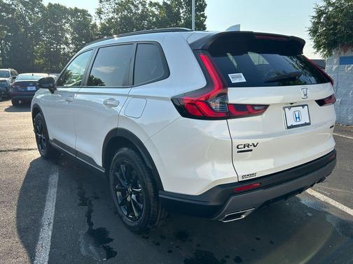 Platinum White Pearl 2026 Honda CR-V Hybrid Sport