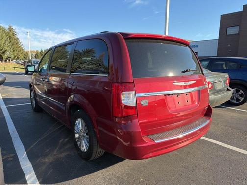 2014 Chrysler Town & Country Limited