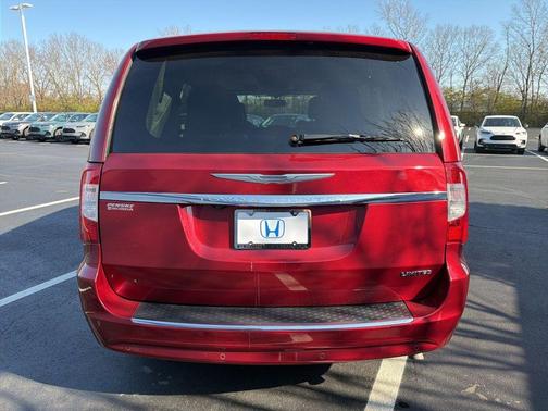 2014 Chrysler Town & Country Limited