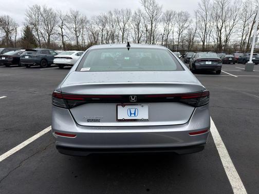 Solar Silver Metallic 2026 Honda Accord SE