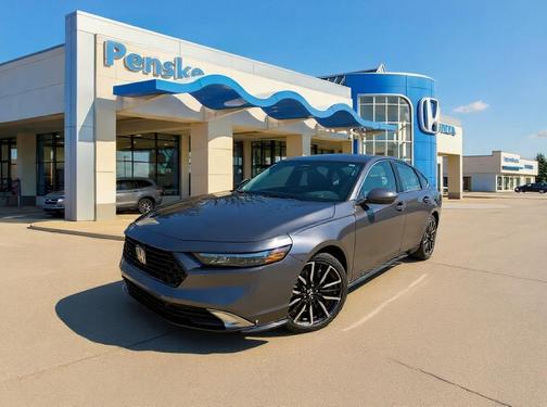 Meteorite Gray Metallic 2026 Honda Accord Hybrid Touring