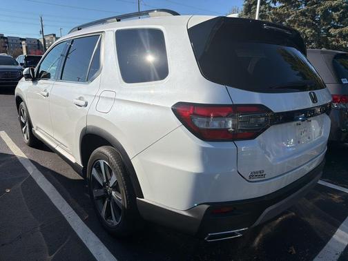 2023 Honda Pilot Elite