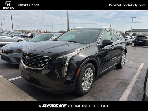 Stellar Black Metallic 2019 Cadillac XT4 Luxury
