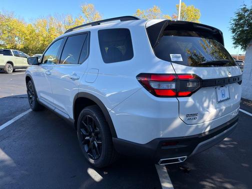 2025 Honda Pilot Touring