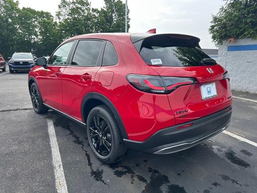 Milano Red 2027 Honda HR-V Sport