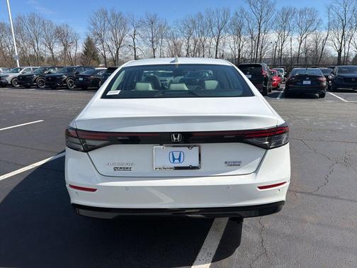 2023 Honda Accord Hybrid Touring