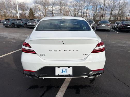 2025 Genesis G70 2.5T