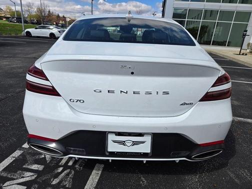 2025 Genesis G70 2.5T