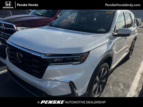 Platinum White 2024 Honda Pilot Touring