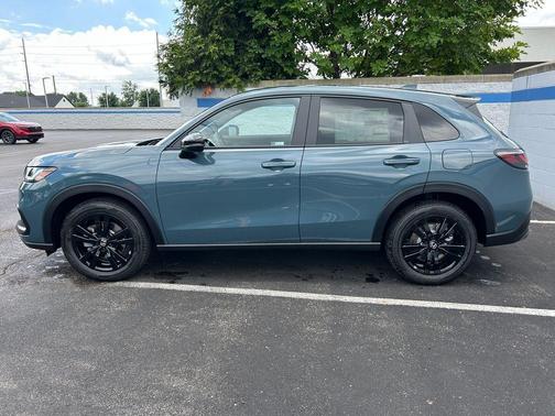 Pearl 2026 Honda HR-V Sport