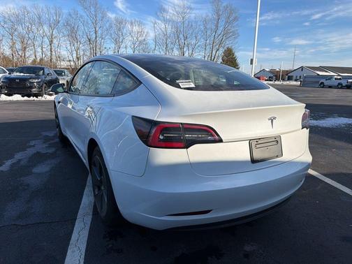 2023 Tesla Model 3 Base