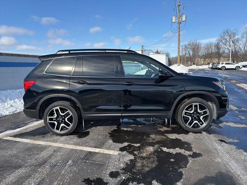 2023 Honda Passport Elite