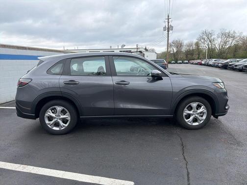 Modern Steel Metallic 2023 Honda HR-V LX