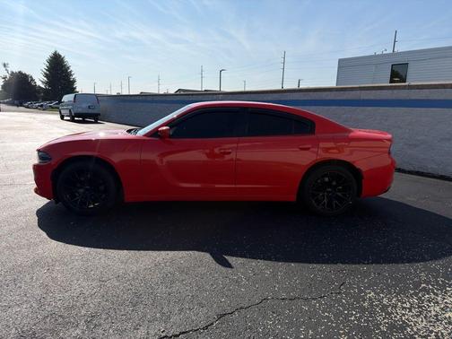 Go Mango! 2019 Dodge Charger SXT