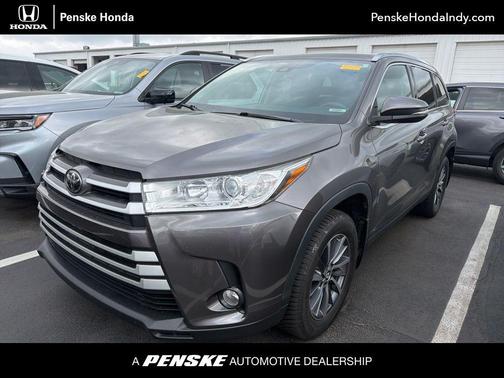 Predawn Gray Mica 2019 Toyota Highlander XLE
