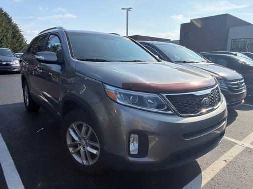 Titanium Silver 2014 Kia Sorento LX