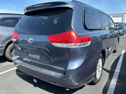 2014 Toyota Sienna XLE