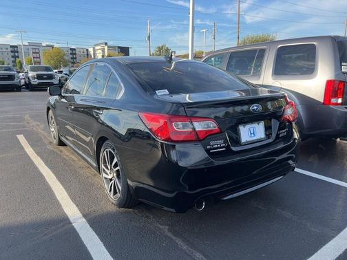 2017 Subaru Legacy 2.5i Sport