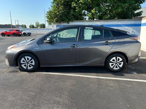 2016 Toyota Prius Two