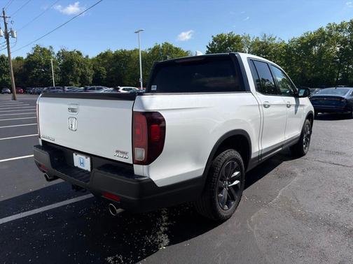 Platinum White 2023 Honda Ridgeline Sport