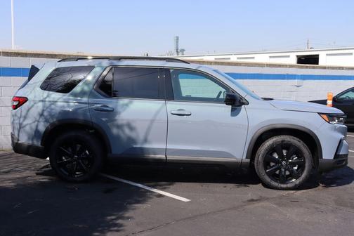 2025 Honda Pilot Black Edition