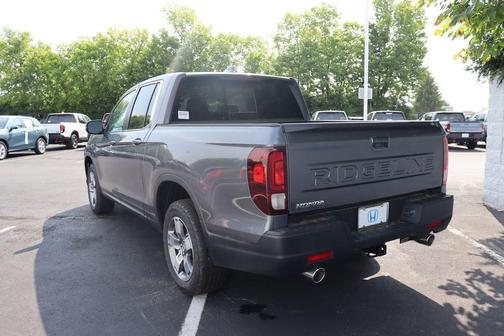 Modern Steel Metallic 2026 Honda Ridgeline RTL
