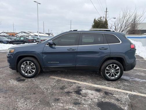 2021 Jeep Cherokee Latitude Lux