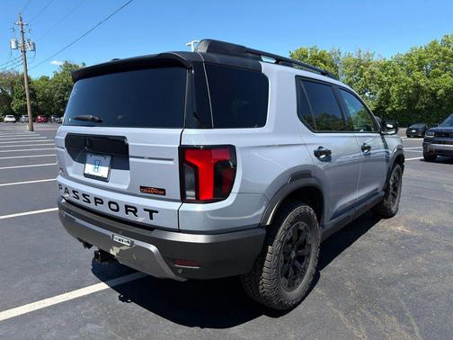 Sonic Gray Pearl 2026 Honda Passport TrailSport Elite
