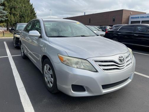 2010 Toyota Camry LE