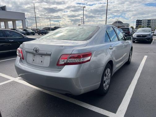 2010 Toyota Camry LE