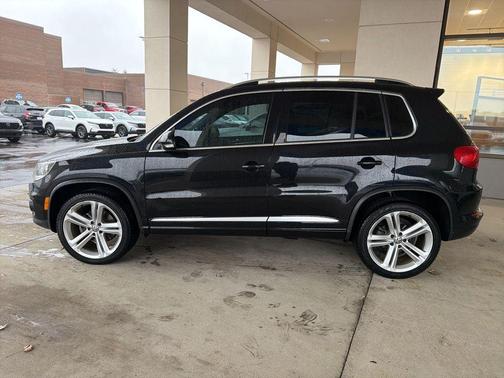 2016 Volkswagen Tiguan R-Line