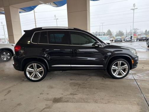 2016 Volkswagen Tiguan R-Line