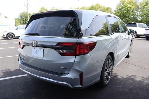 Solar Silver Metallic 2026 Honda Odyssey Touring