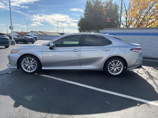 2019 Toyota Camry LE