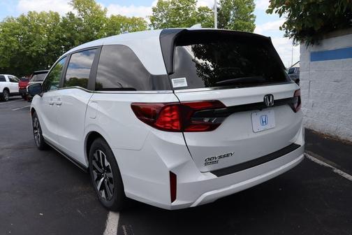 Platinum White Pearl 2026 Honda Odyssey EX-L