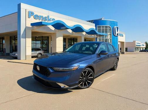 Canyon 2026 Honda Accord Hybrid Touring