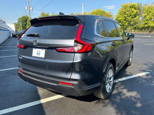 Meteorite Gray Metallic 2026 Honda CR-V LX