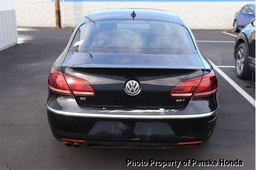 Photo 3 of 18 of 2015 Volkswagen CC 2.0T Executive