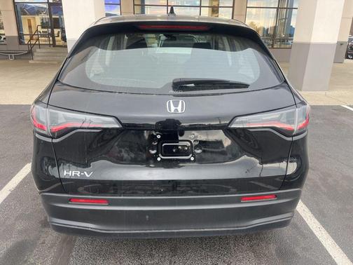 Crystal Black Pearl 2024 Honda HR-V LX