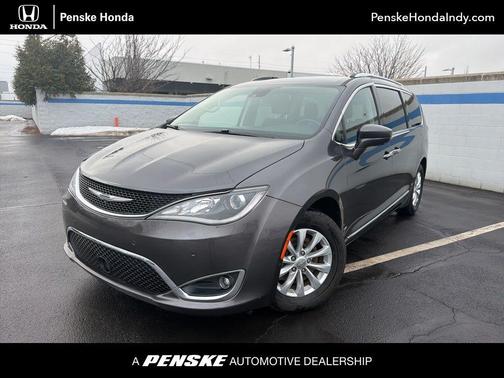2018 Chrysler Pacifica Touring-L