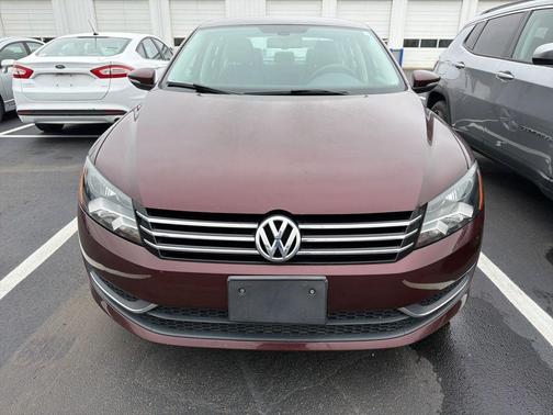 2012 Volkswagen Passat 2.5 SE