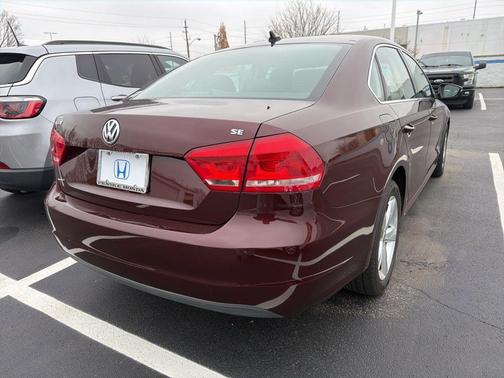2012 Volkswagen Passat 2.5 SE