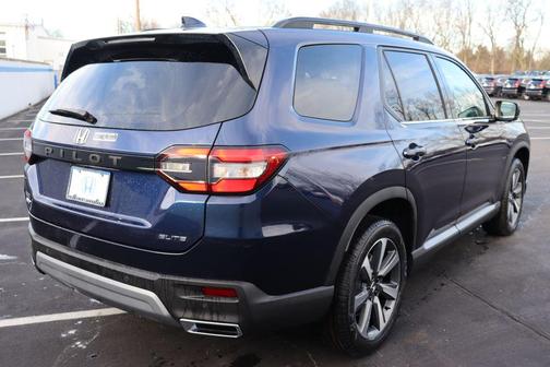 2025 Honda Pilot Elite
