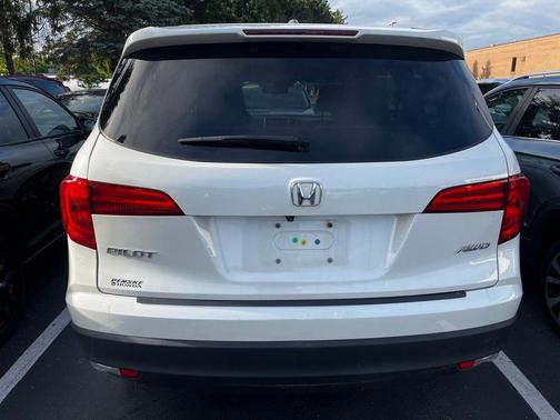 White 2016 Honda Pilot EX-L